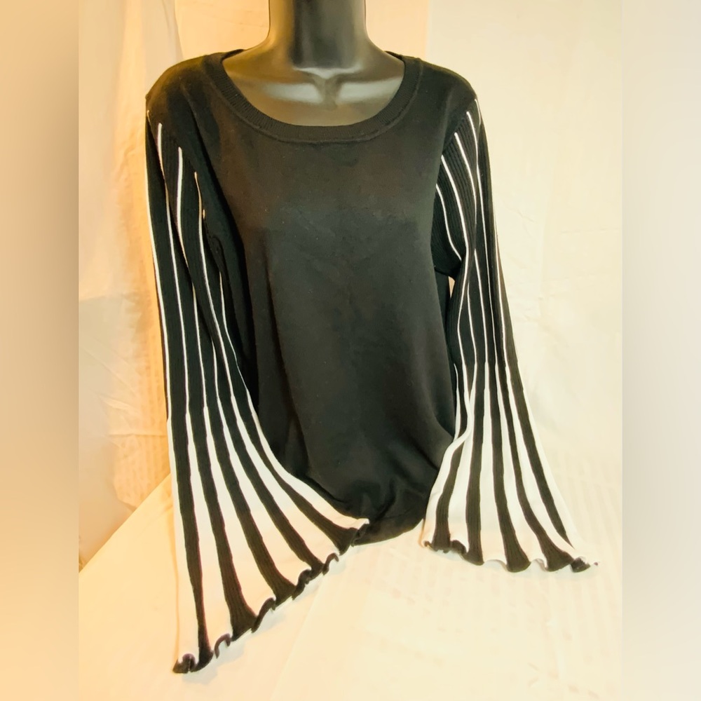 Ladies bell sleeve sweater